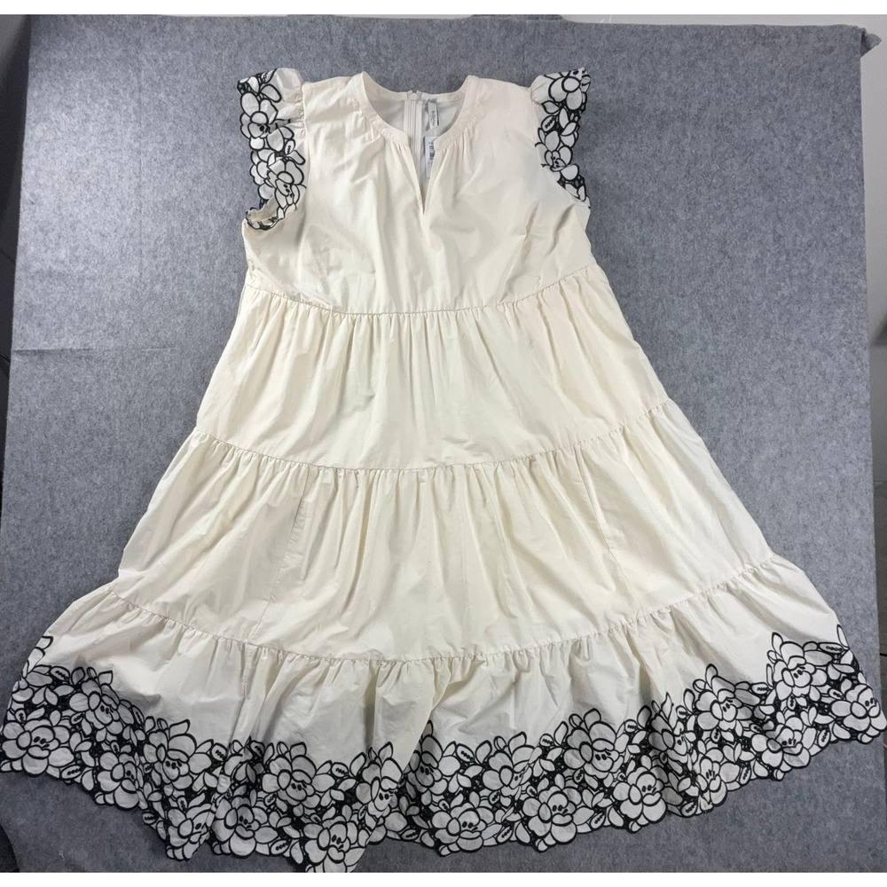 Torrid Belle Isle Tiered Embroidered Floral Maxi Dress Size 22 Whisper White - Picture 3 of 16